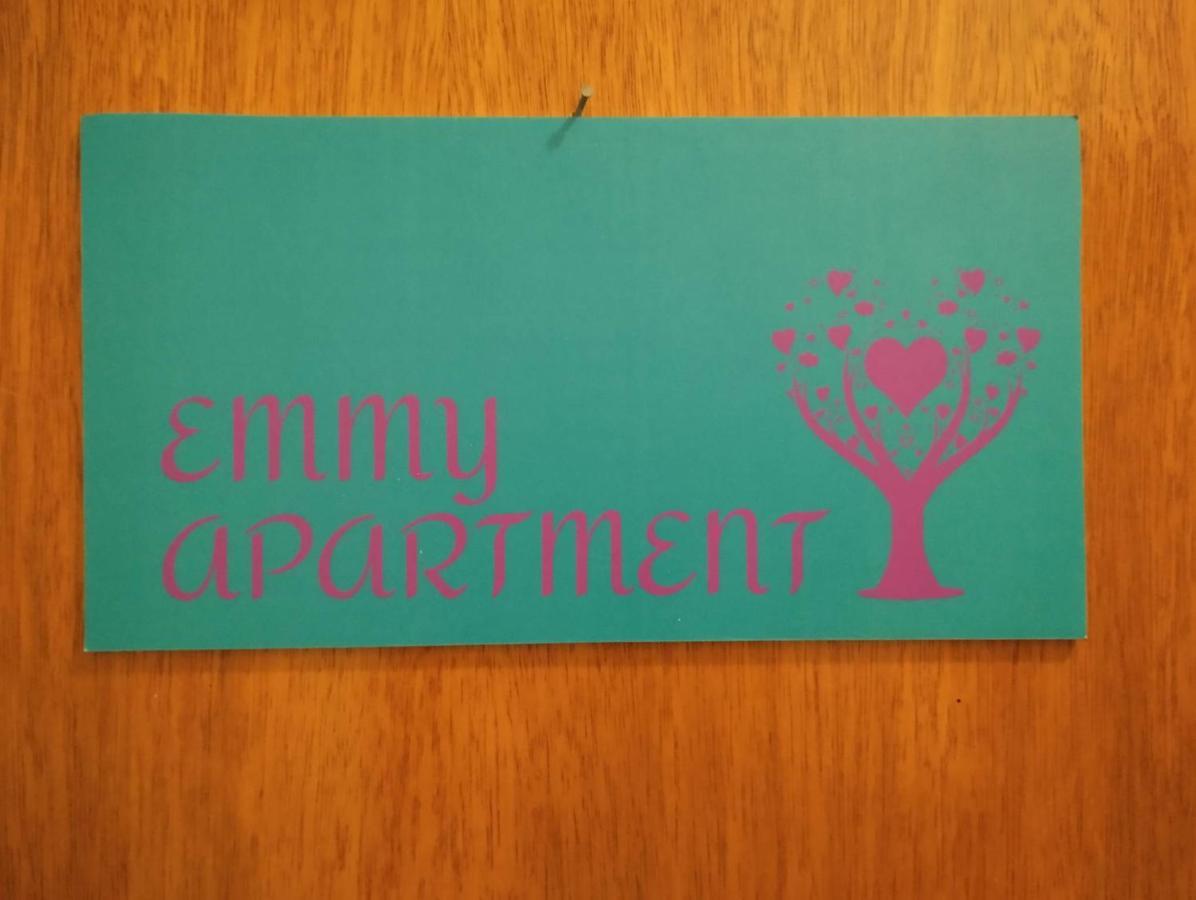 Emmy Apartment Chrissi Akti Chania Exterior foto