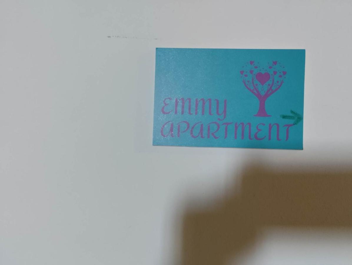 Emmy Apartment Chrissi Akti Chania Exterior foto